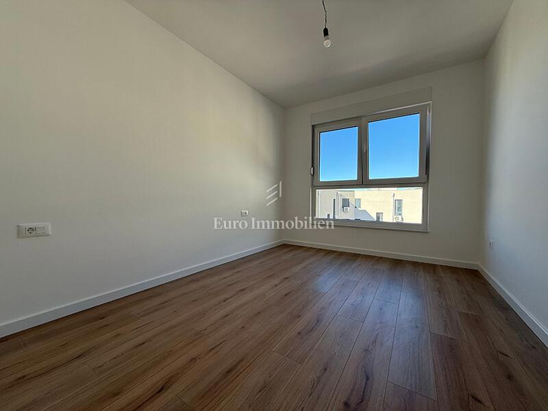 Monolocale nuovo con vista mare