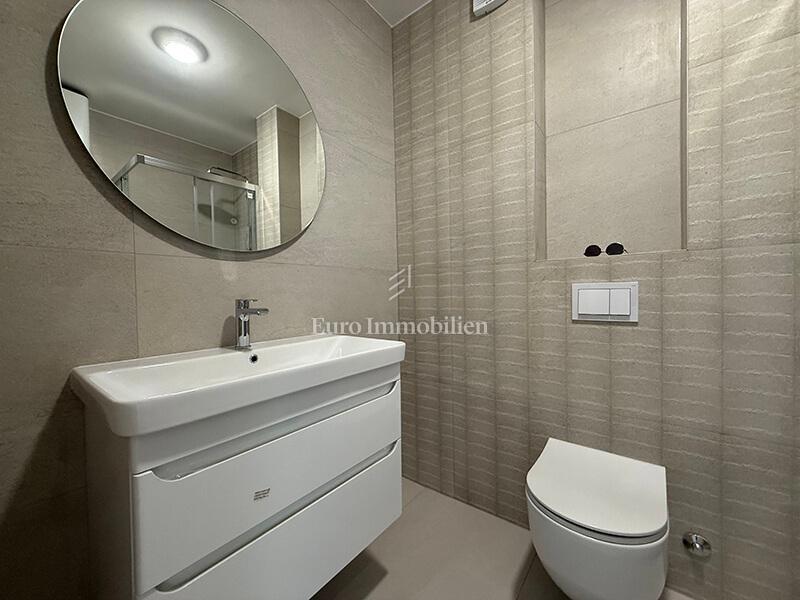 Monolocale nuovo con vista mare