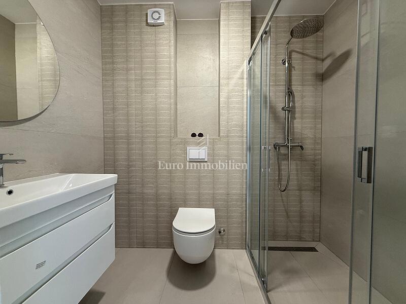 Monolocale nuovo con vista mare