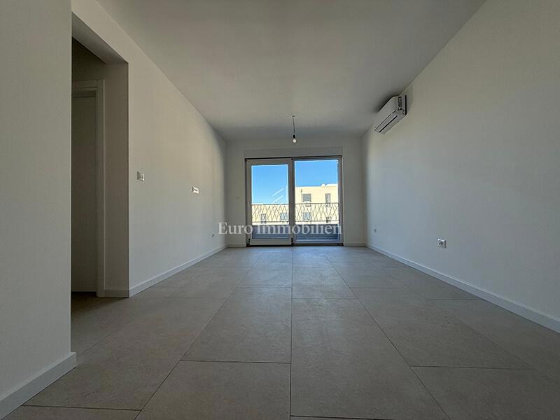 Monolocale nuovo con vista mare