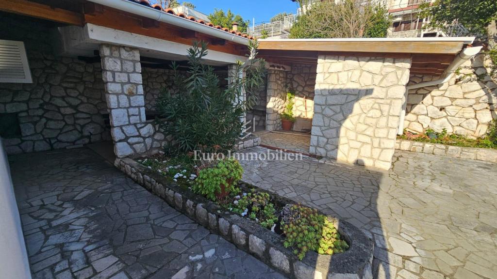 Casa Novi Vinodolski sulla "Bribirska obala"