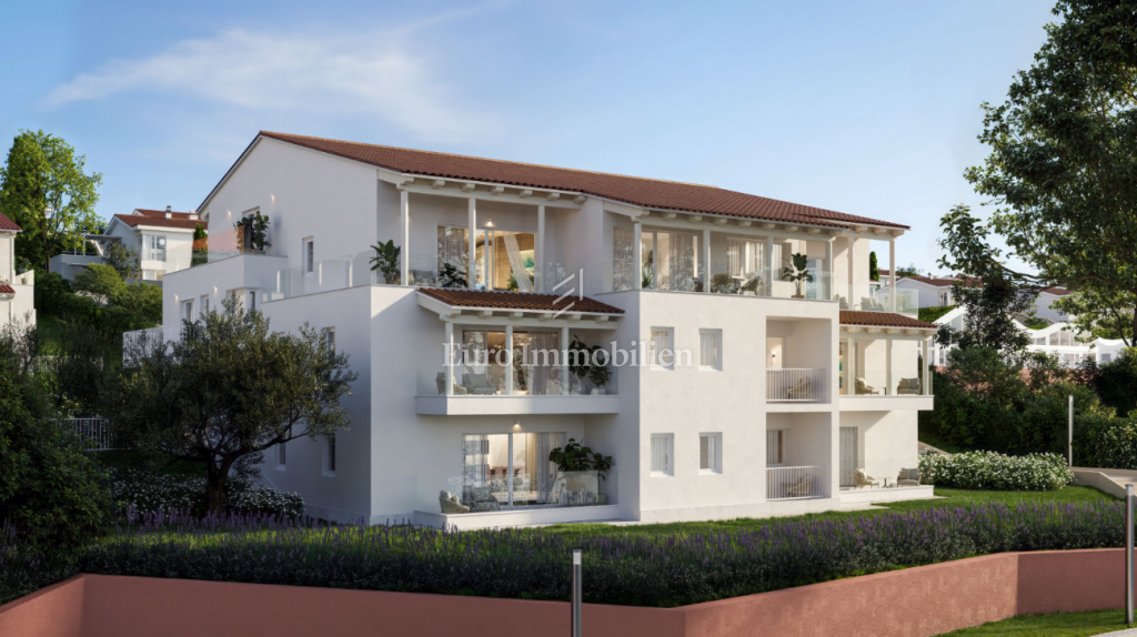 Novi Vinodolski - Ampio attico (penthouse), seconda fila al mare