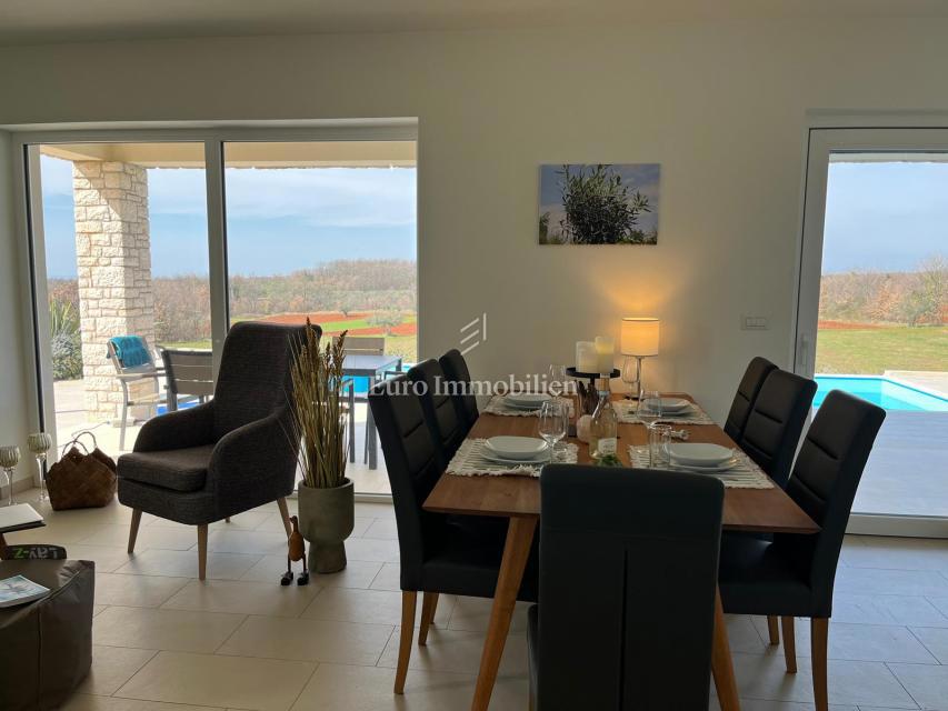 Casa indipendente con piscina, vicino a Cittanova, Istria