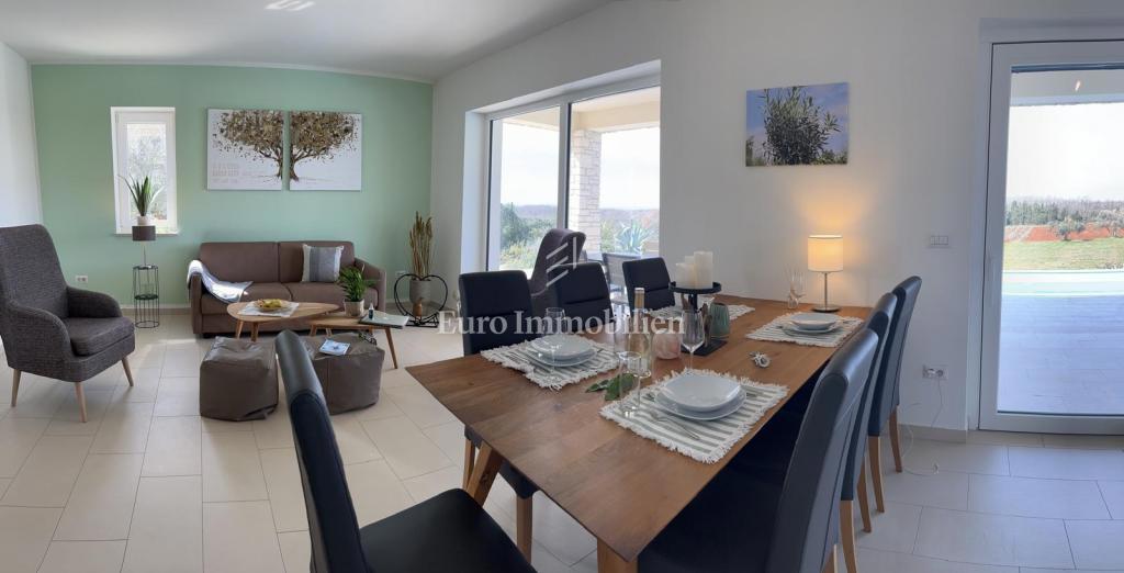 Casa indipendente con piscina, vicino a Cittanova, Istria