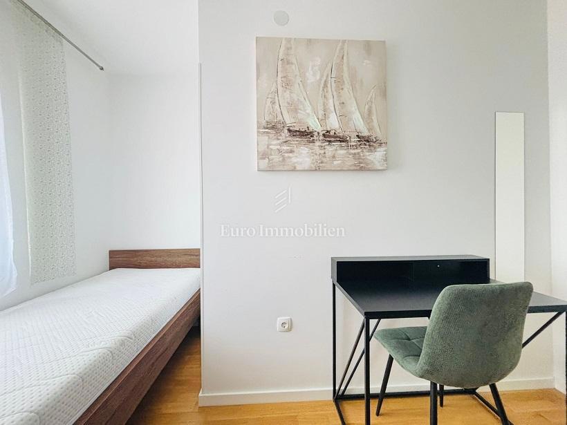 Novalja – Appartamento in una nuova costruzione con piscina comune