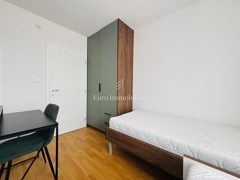 Novalja – Appartamento in una nuova costruzione con piscina comune