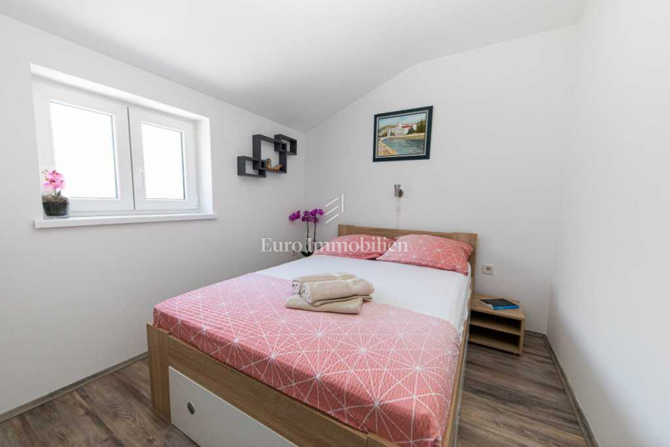 Casa con tre appartamenti in posizione top