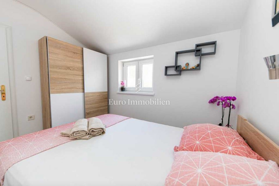 Casa con tre appartamenti in posizione top