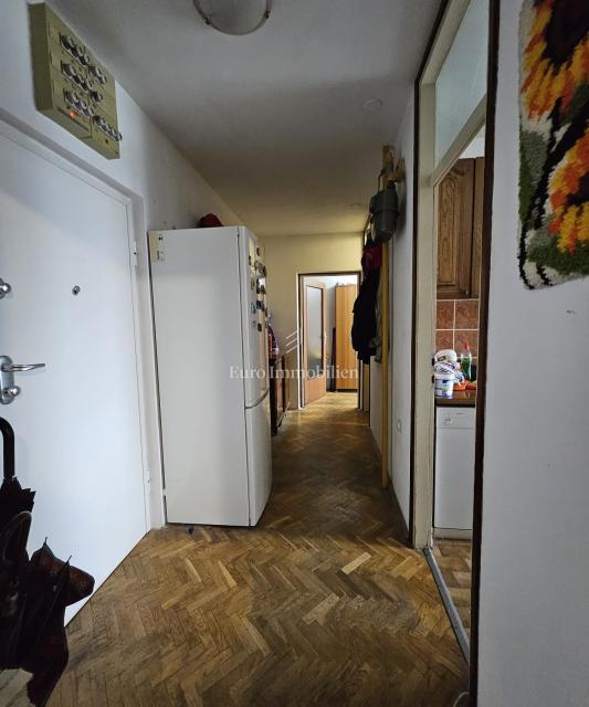 Kozala  Appartamento con due camere e soggiorno in vendita, ottima posizione