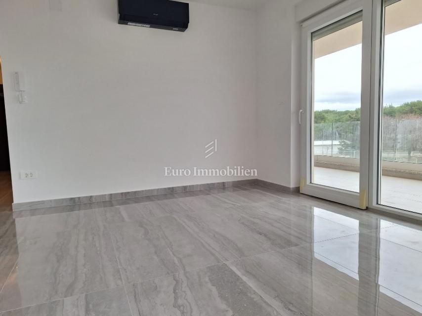 Appartamento in un nuovo edificio, prima fila al mare - Pag