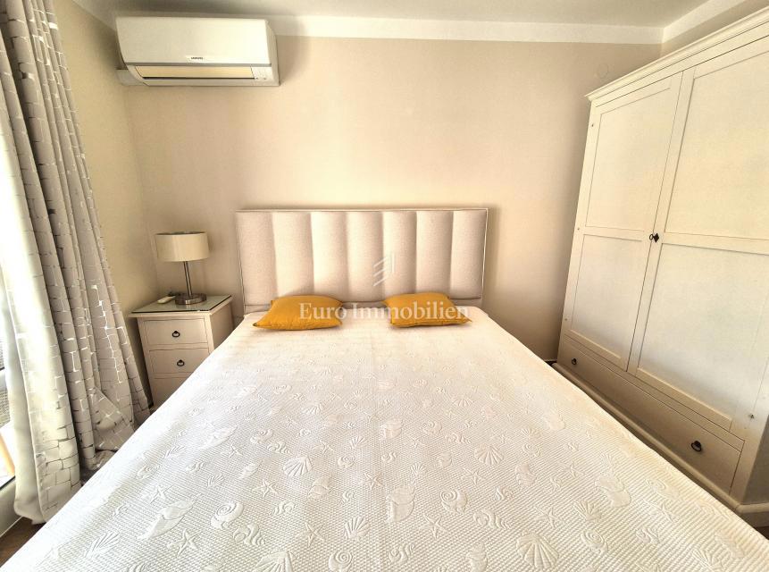 Malinska, appartamento arredato di qualità con due camere 