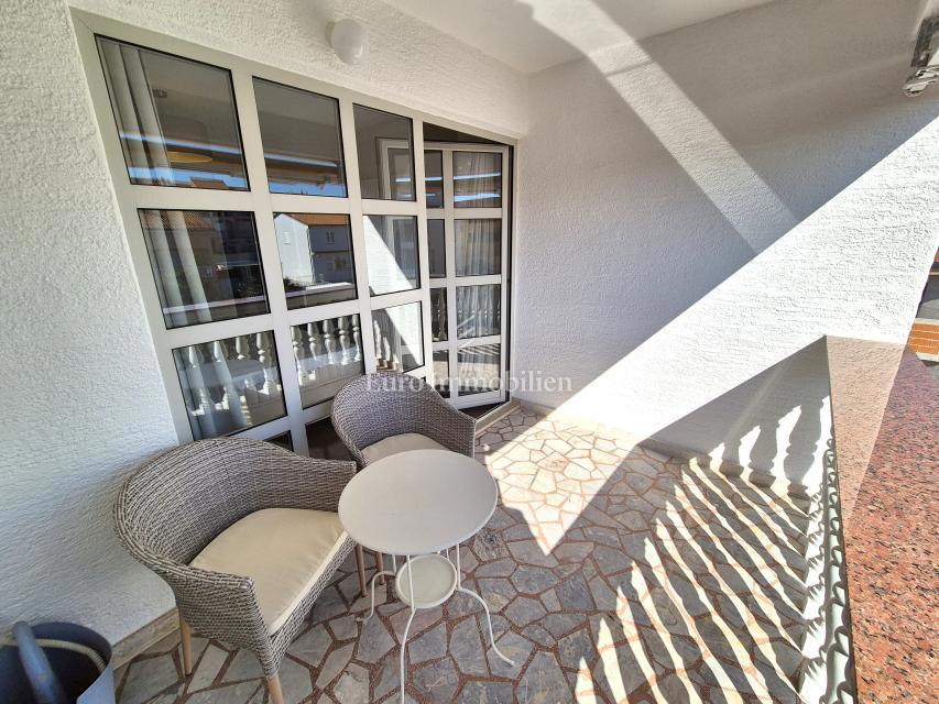 Malinska, appartamento arredato di qualità con due camere 