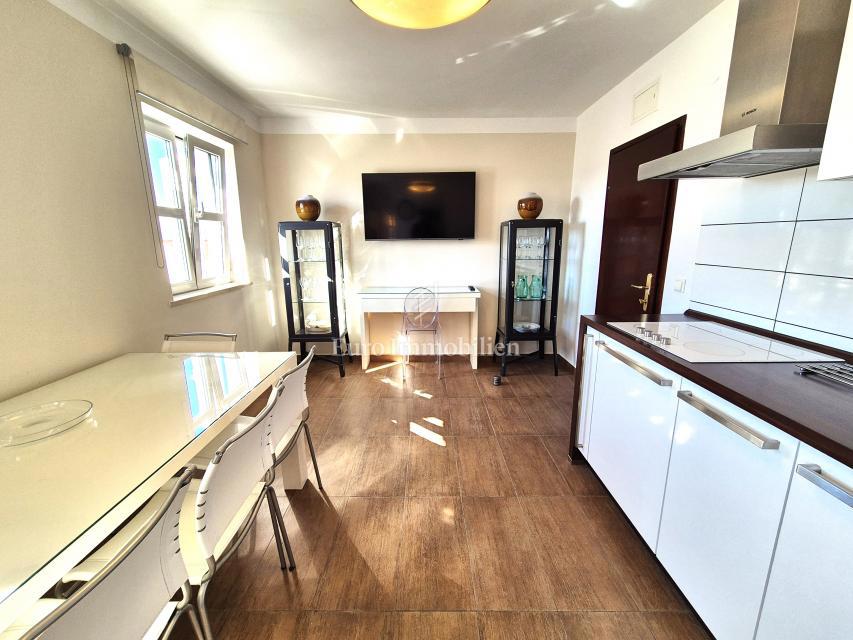 Malinska, appartamento arredato di qualità con due camere 