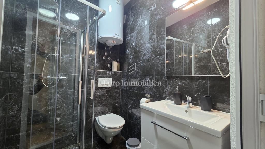 Casa nel centro della città, a 100 m dal mare - Crikvenica