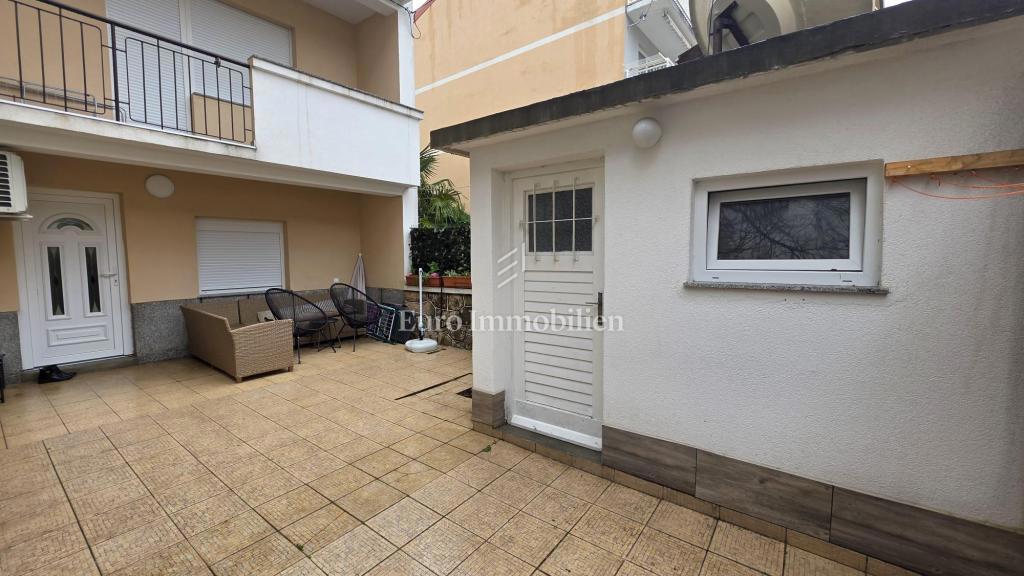 Casa nel centro della città, a 100 m dal mare - Crikvenica