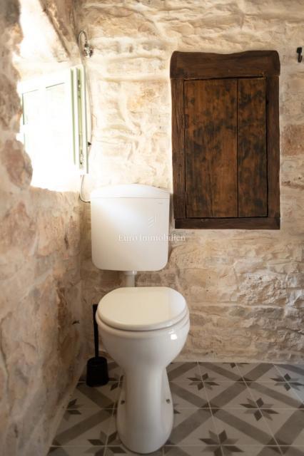 Affascinante casa in pietra vicino a Svetvinčenat