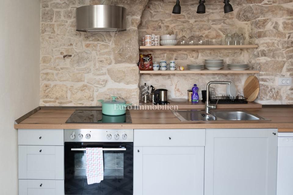 Affascinante casa in pietra vicino a Svetvinčenat