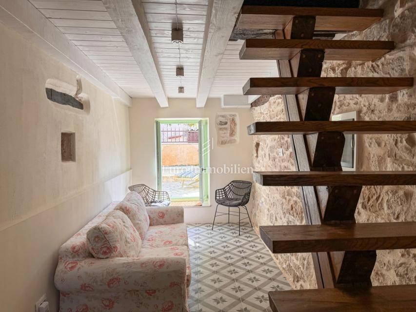 Affascinante casa in pietra vicino a Svetvinčenat