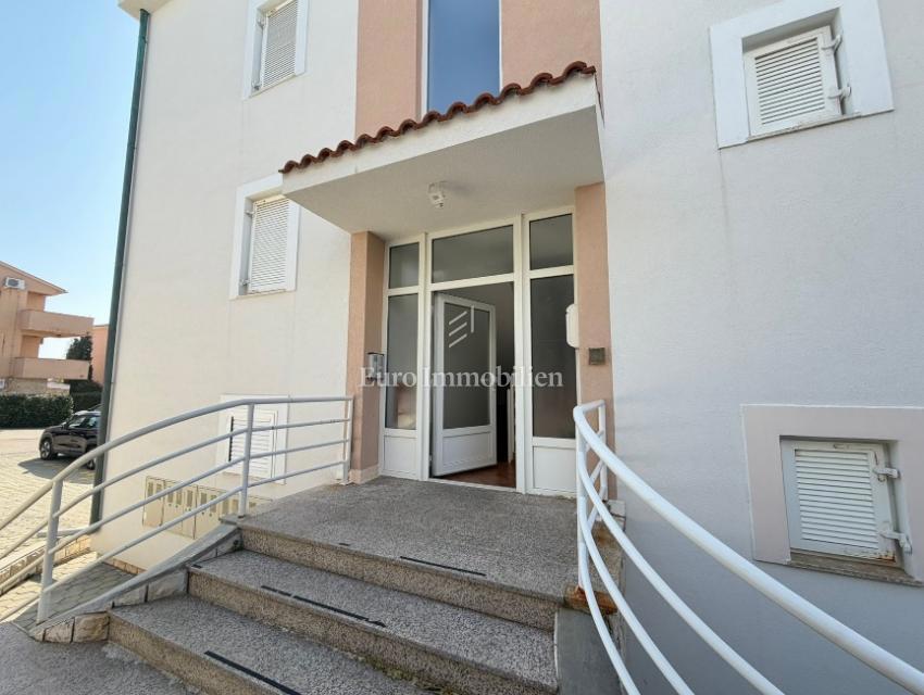 Appartamento con balcone vicino al mare - Novalja