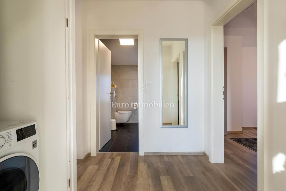 Istria - villa moderna con piscina e giardino paesaggistico