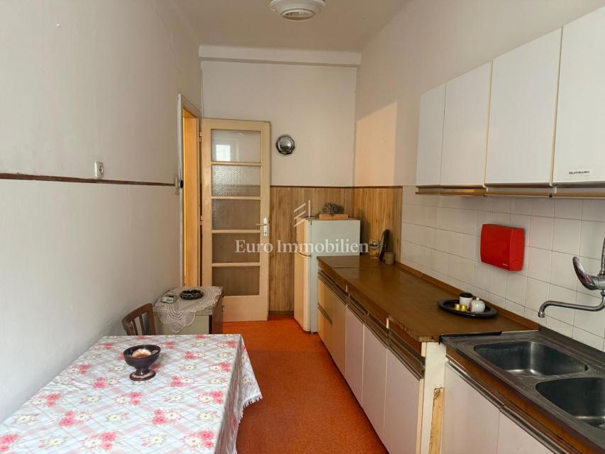 Rijeka, centro storico - appartamento con vista