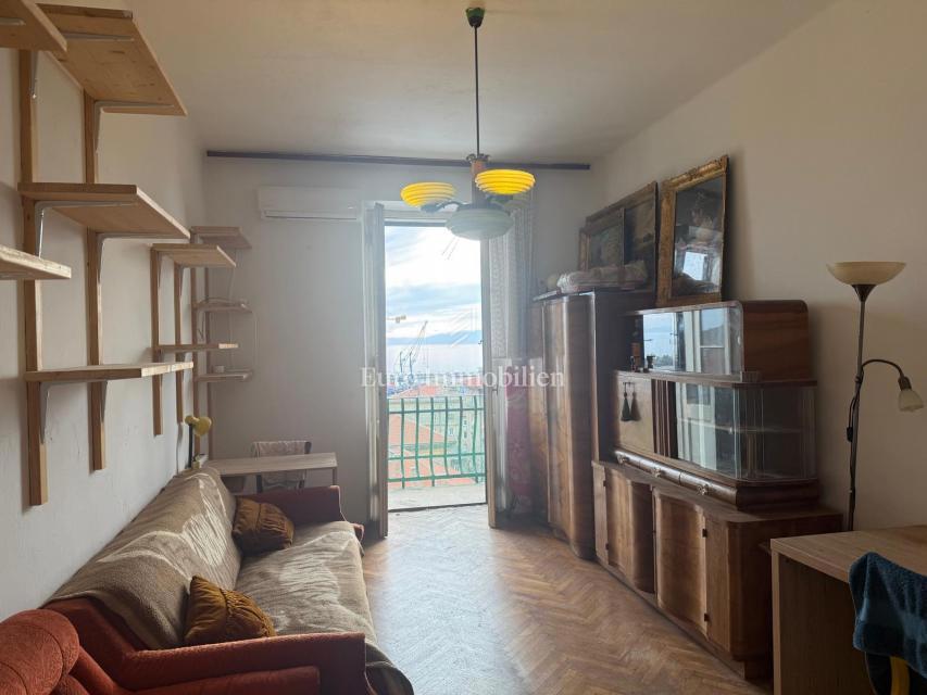 Rijeka, centro storico - appartamento con vista