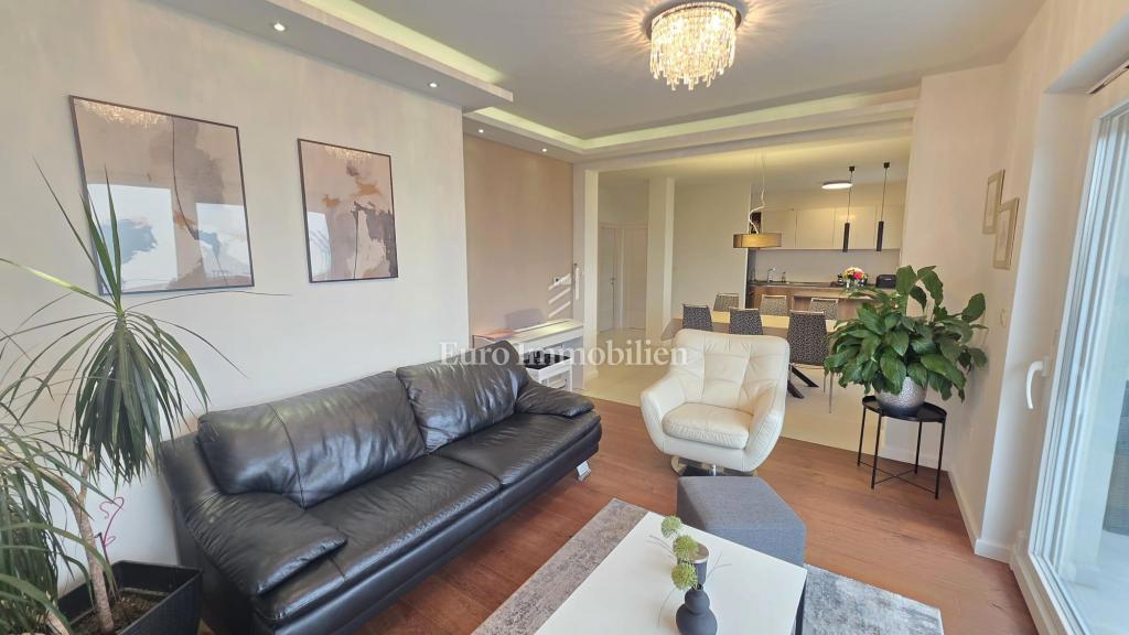 Turnić - Lussuoso appartamento con terrazza e vista mare