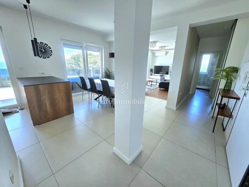 Turnić - Lussuoso appartamento con terrazza e vista mare