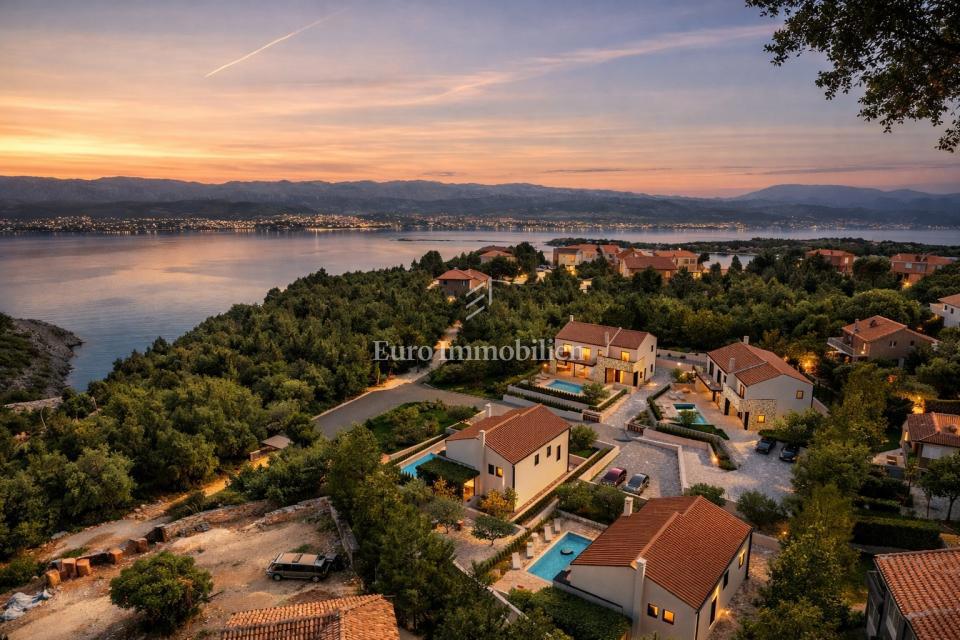 Šilo - villa con piscina riscaldata, a 200 m dal mare