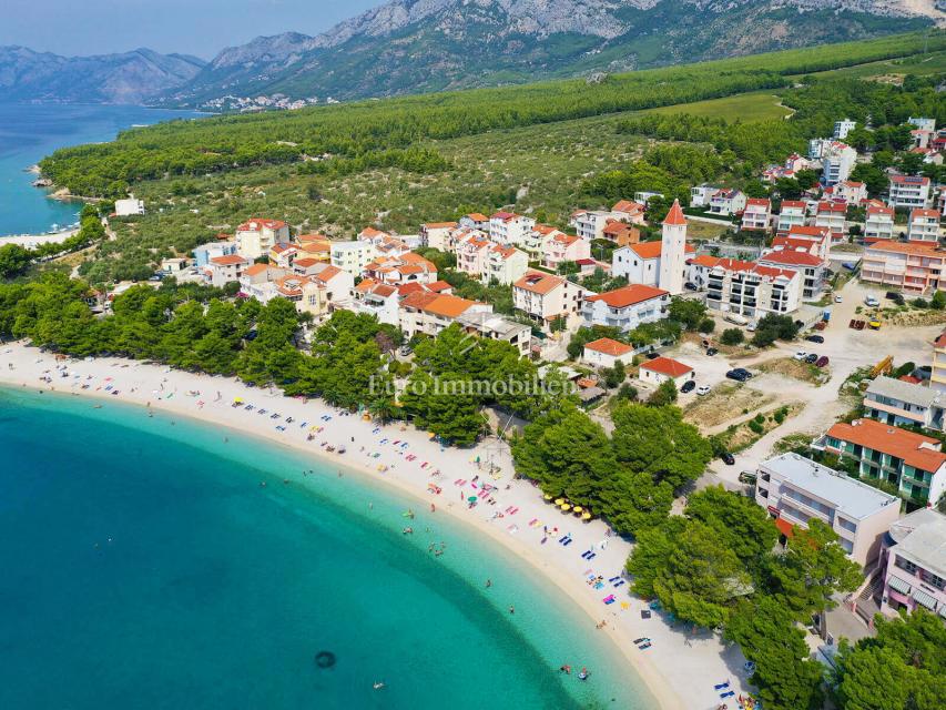 Promajna - villa moderna con vista mare vicino alla spiaggia