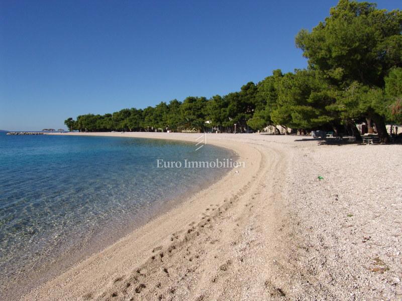 Promajna - villa moderna con vista mare vicino alla spiaggia