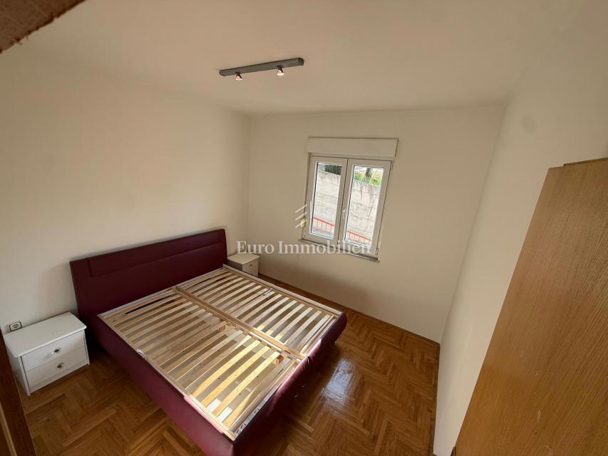 Crikvenica – appartamento spazioso en zona tranquilla, 550 m dal mare