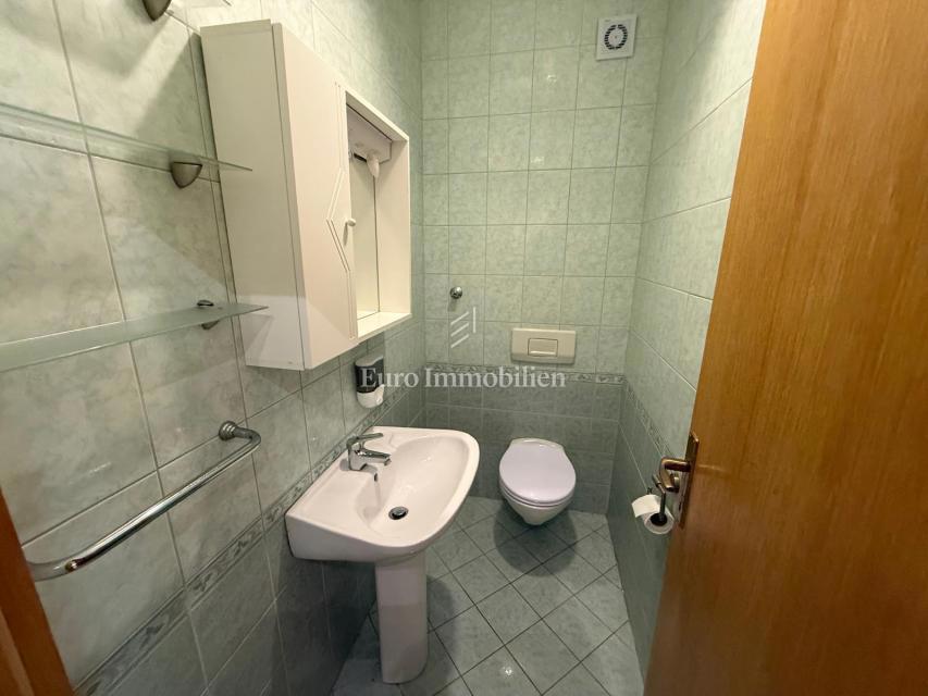 Crikvenica – appartamento spazioso en zona tranquilla, 550 m dal mare