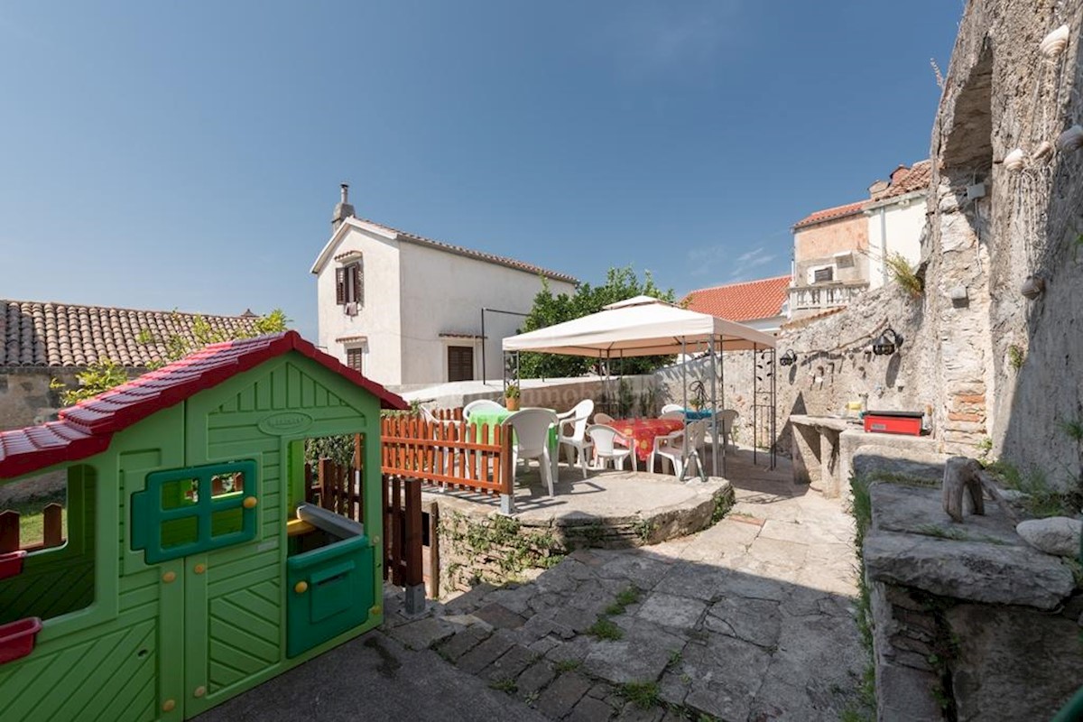 Indigenous coastal house, Mali Lošinj