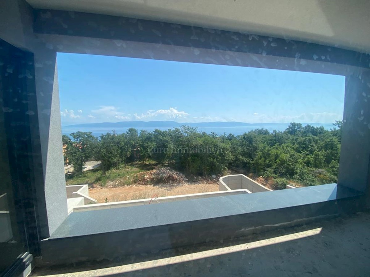 Villa with a beautiful view of the sea, under construction