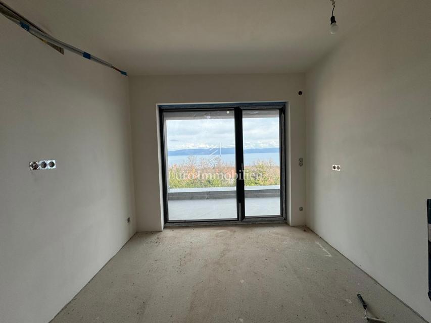 Villa with a beautiful view of the sea, under construction