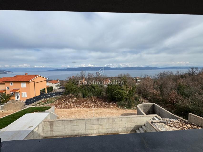 Villa with a beautiful view of the sea, under construction