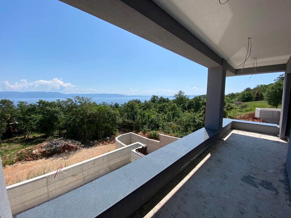 Villa with a beautiful view of the sea, under construction