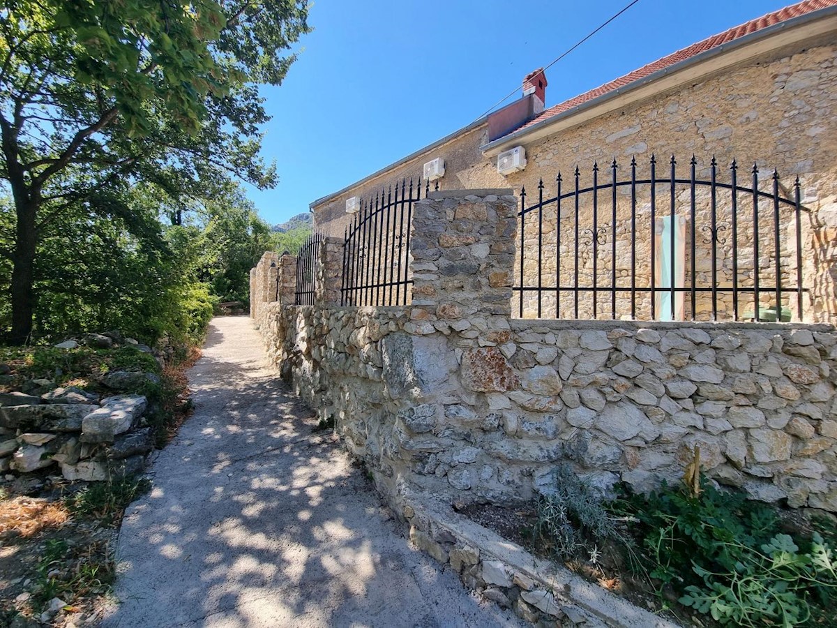 Two stone houses with a swimming pool, Tribalj