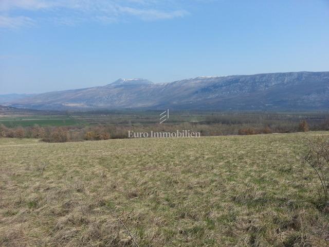 Tourist point in Kršan with a view of Učka