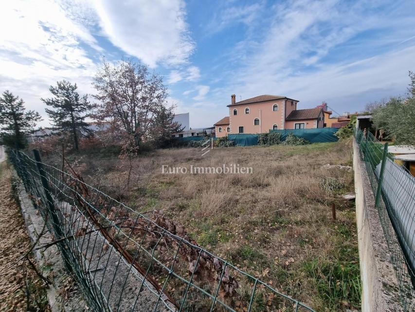 Terreno edificabile in una posizione tranquilla