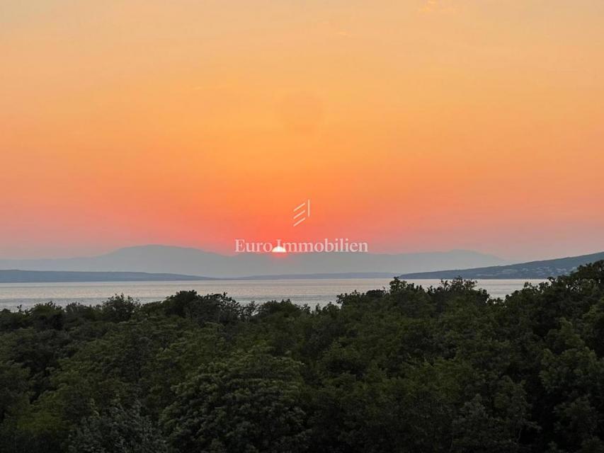 Apartment in a TOP location near the sea and with a sea view