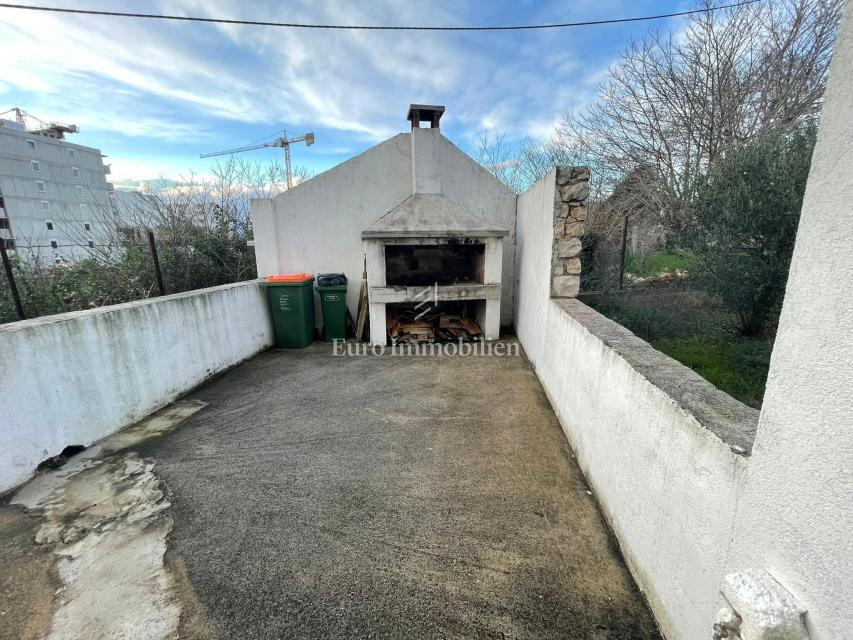 Apartment on the first floor of a residential building, Plovanija - Zadar