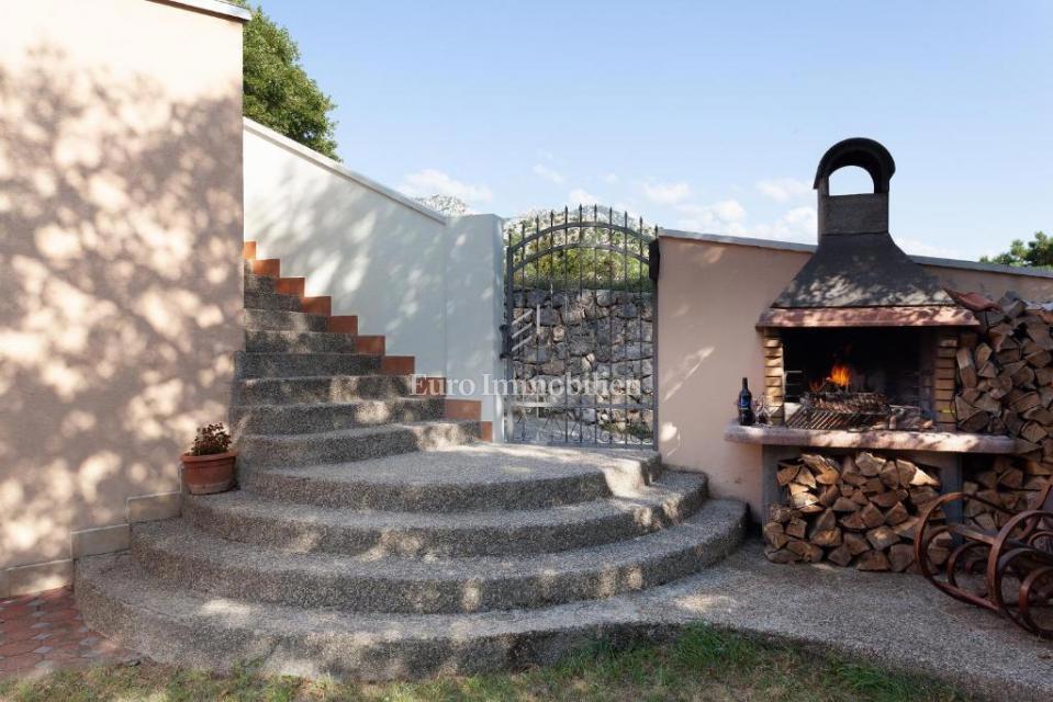 Karlobag, casa vicino al mare