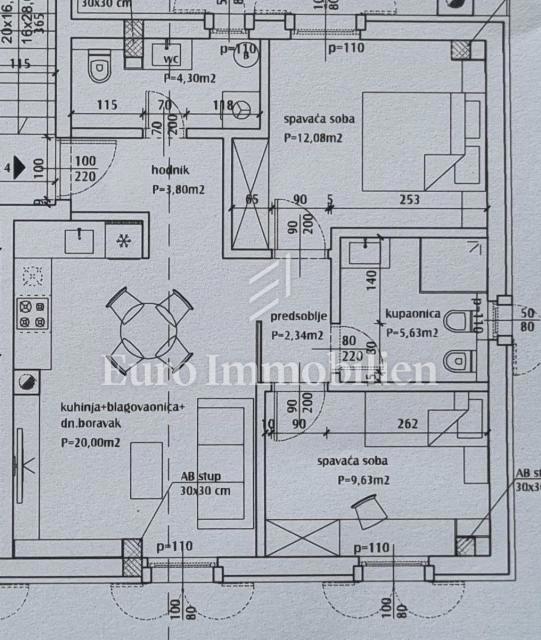 Appartamento ristrutturato al 2° piano con vista mare - Tar centro 