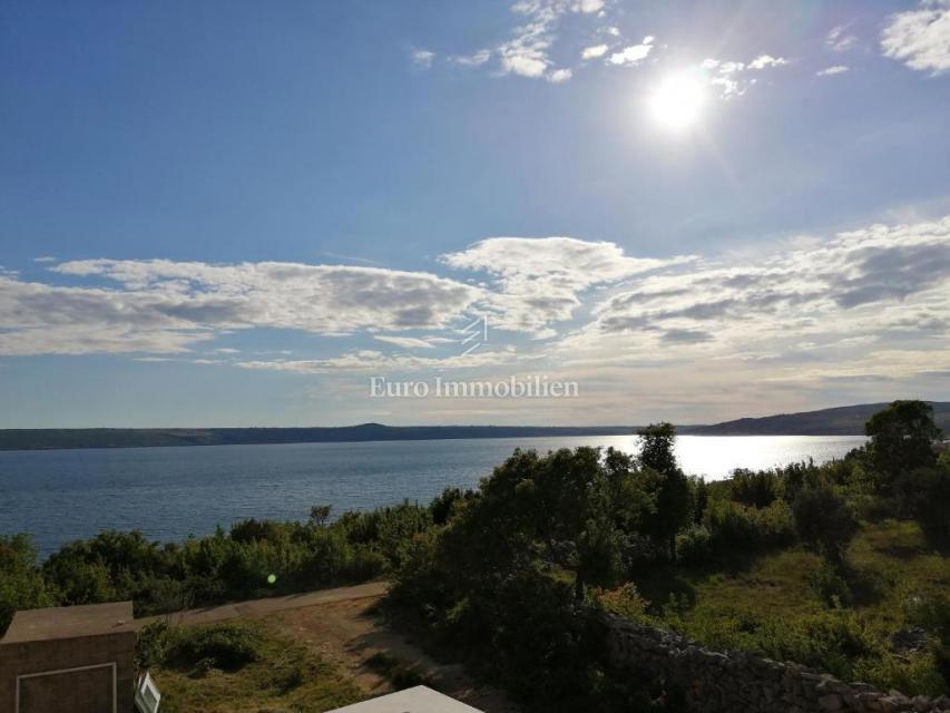 Casa con tre appartamenti e piscina, vista mare - Maslenica