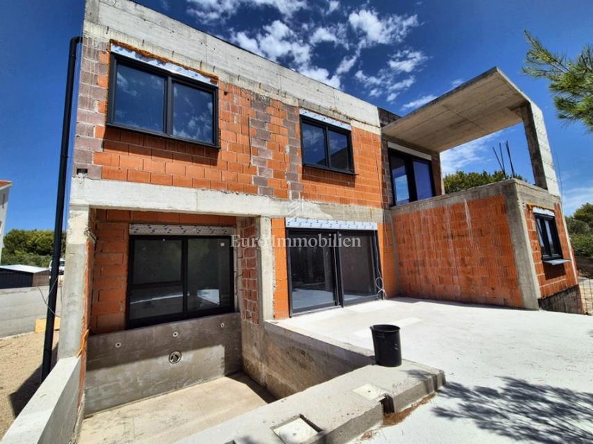 Villa moderna con piscina e vista mare - Jezera