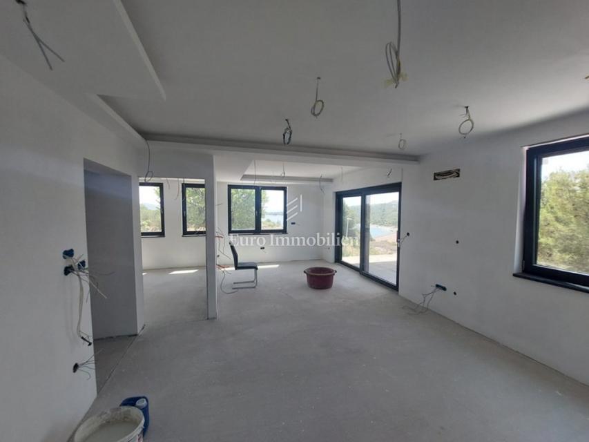 Villa moderna con piscina e vista mare - Jezera