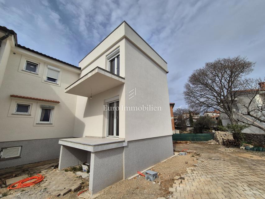 Nuovo appartamento con piscina condivisa - Krk