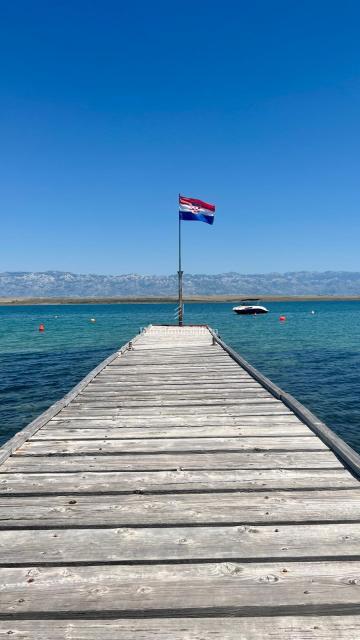 Appartamento ammobiliato in prima fila al mare - Vir